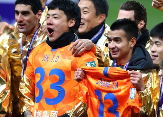 1624930483966003637.jpg 王大雷和刘彬彬.jpg